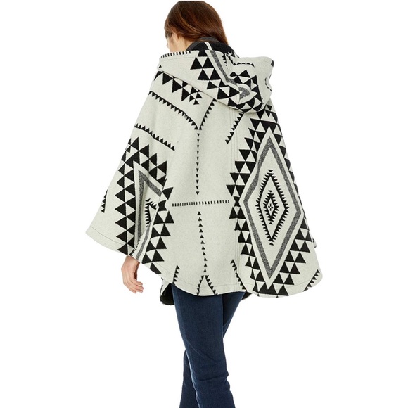 Pendleton Luxe Mesa Jacquard Wool Hooded Cape - Picture 3 of 4